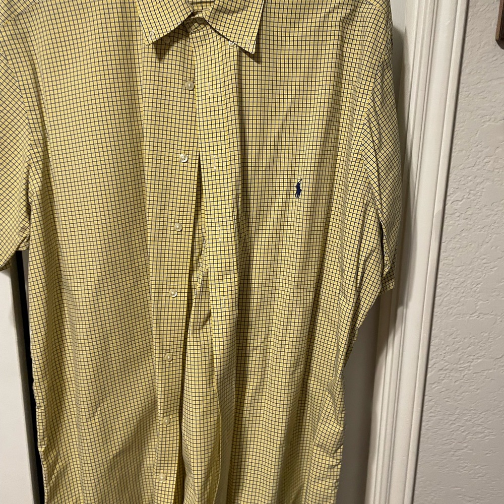 Short sleeved shirt